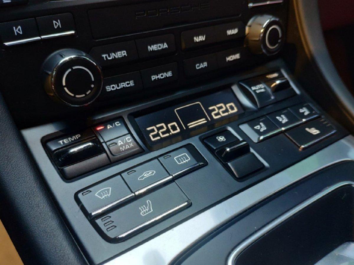 保时捷9112016款Carrera4S3.0T 自动档