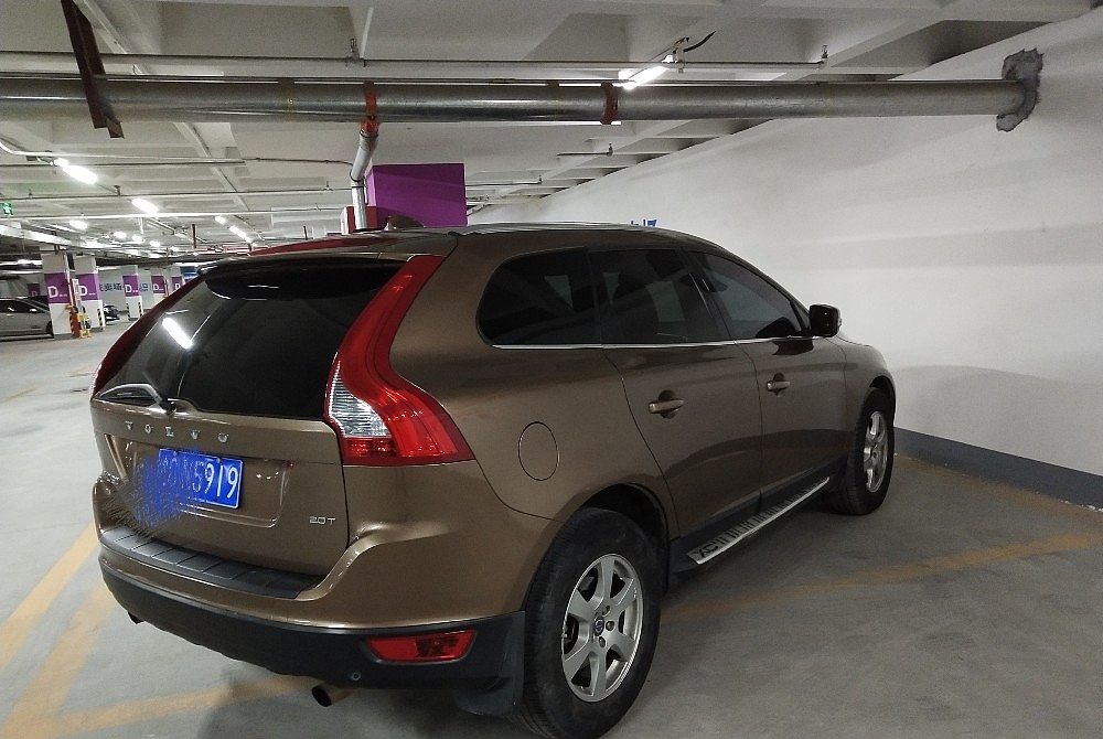 沃尔沃XC60(进口) 2011 款 2.0T 智雅版