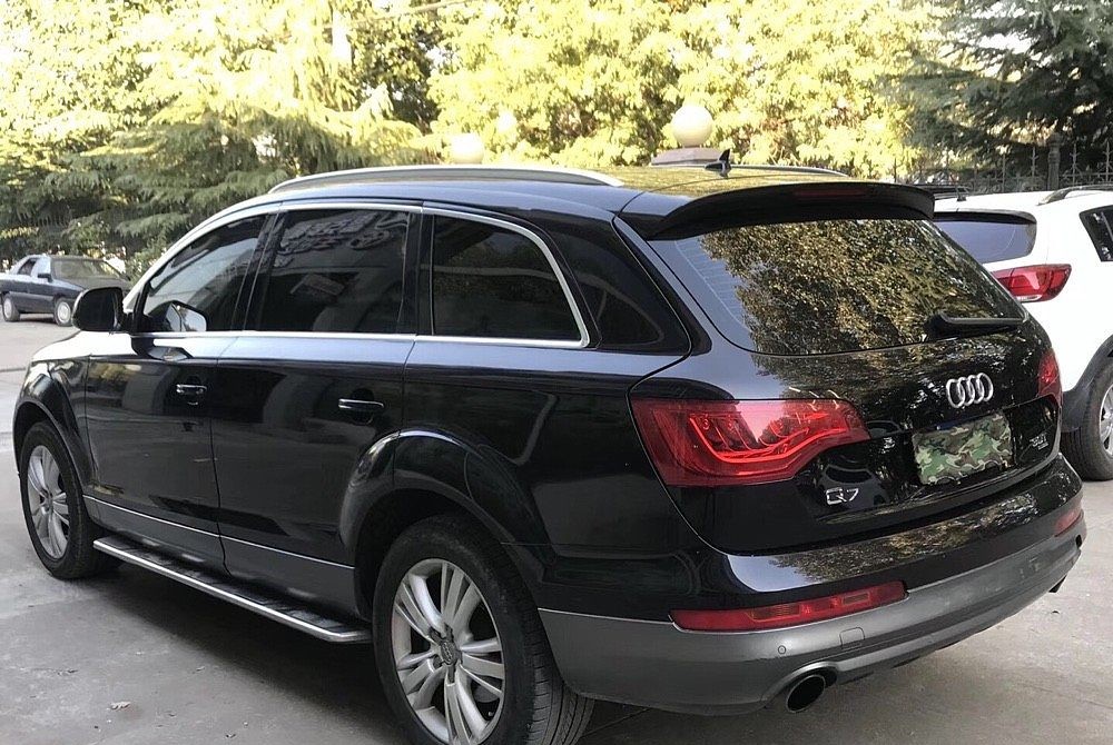 奥迪Q7(进口) 2011 款3.0 TFSI quattro(245kW) 舒适型