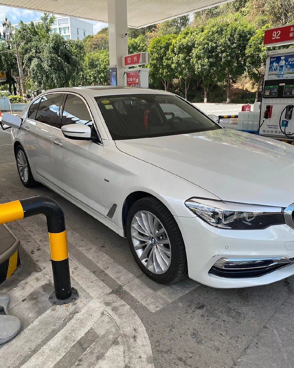 宝马5系18款525li 豪华设计套装抵押车 抵押车出售网 正规安全抵押车网盟专业抵押交易平台