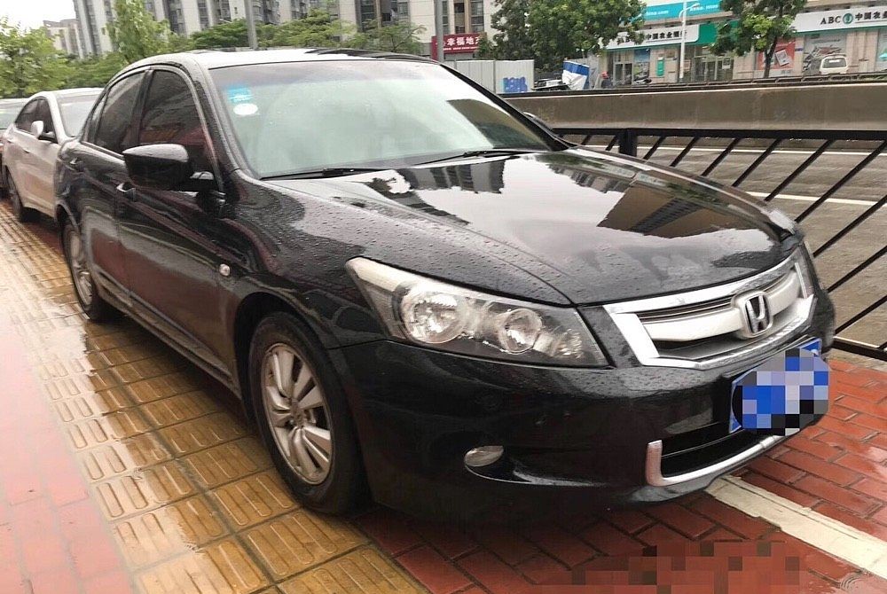 雅阁 2009 款EXL Navi 2.4L 自动超豪华导航版