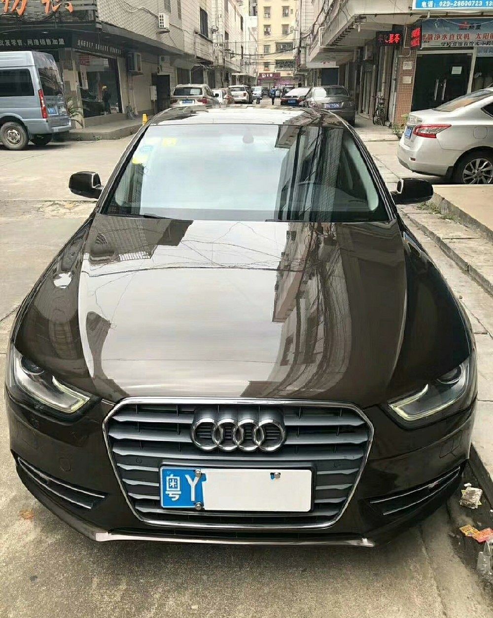 奥迪A4L 2015 款35 TFSI 自动 标准型