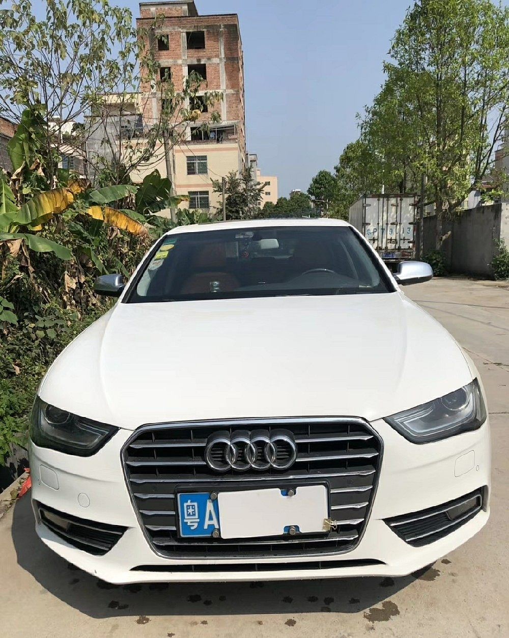 奥迪A4L 2013 款35 TFSI 自动 标准型