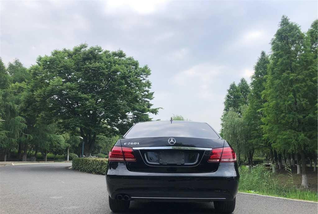 无锡 13年11月 奔驰奔驰e级14款改款e 260 L 运动型 手自一体抵押车 抵押车特卖网 特价安全抵押车买卖平台