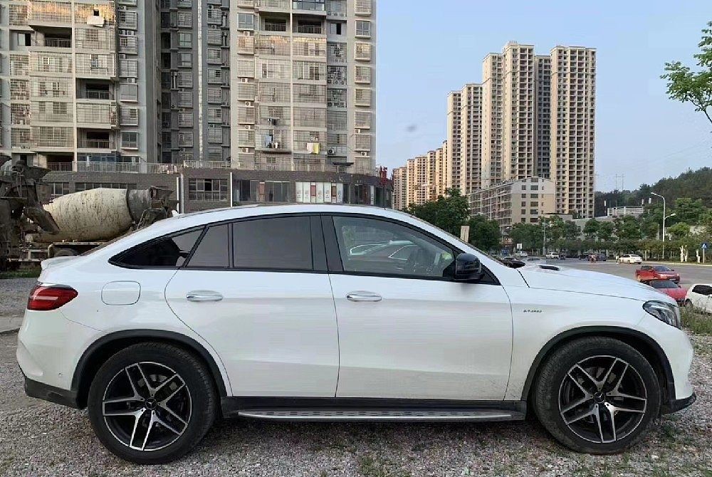 奔驰GLE级AMG 2018款 GLE 43 4MATIC 轿跑SUV 幻橙特别版