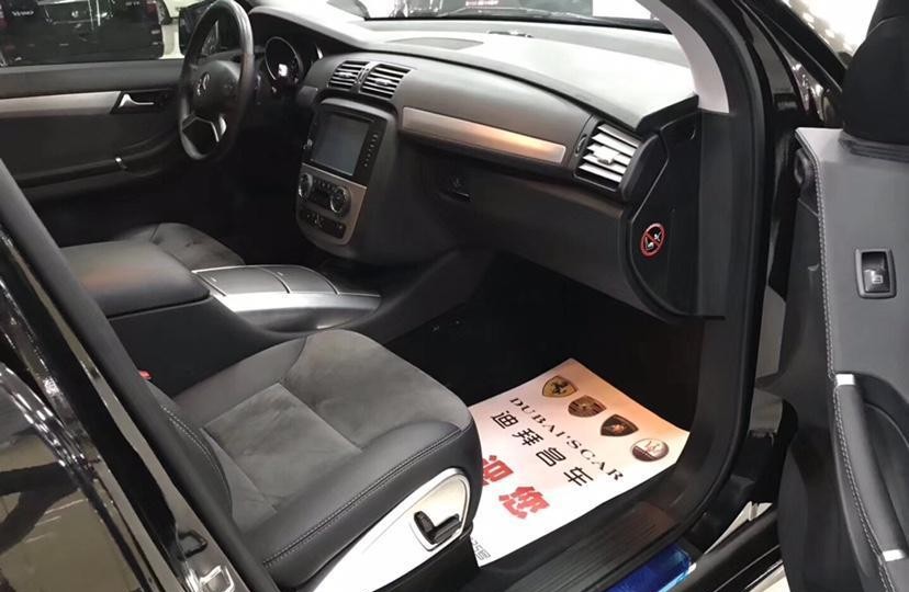 【临沂】2014年10月 奔驰 奔驰R级  2014款 R 320 4MATIC 商务型 手自一体