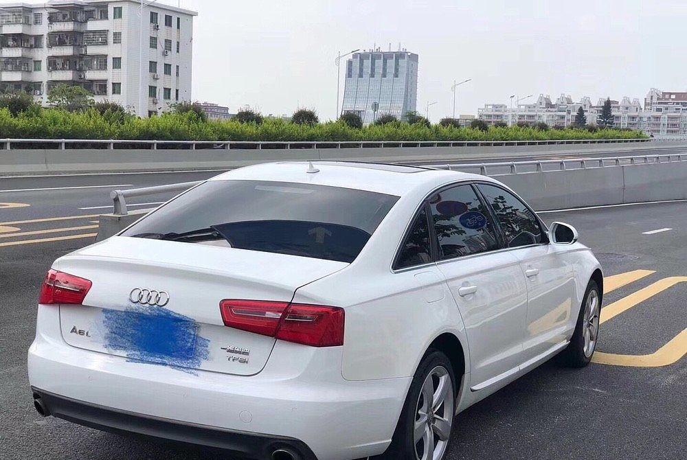 奥迪A6L 2012 款35 FSI 豪华型