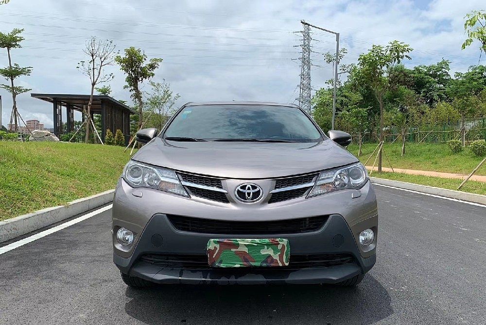 一汽丰田RAV4 2015 款2.0L CVT 都市版