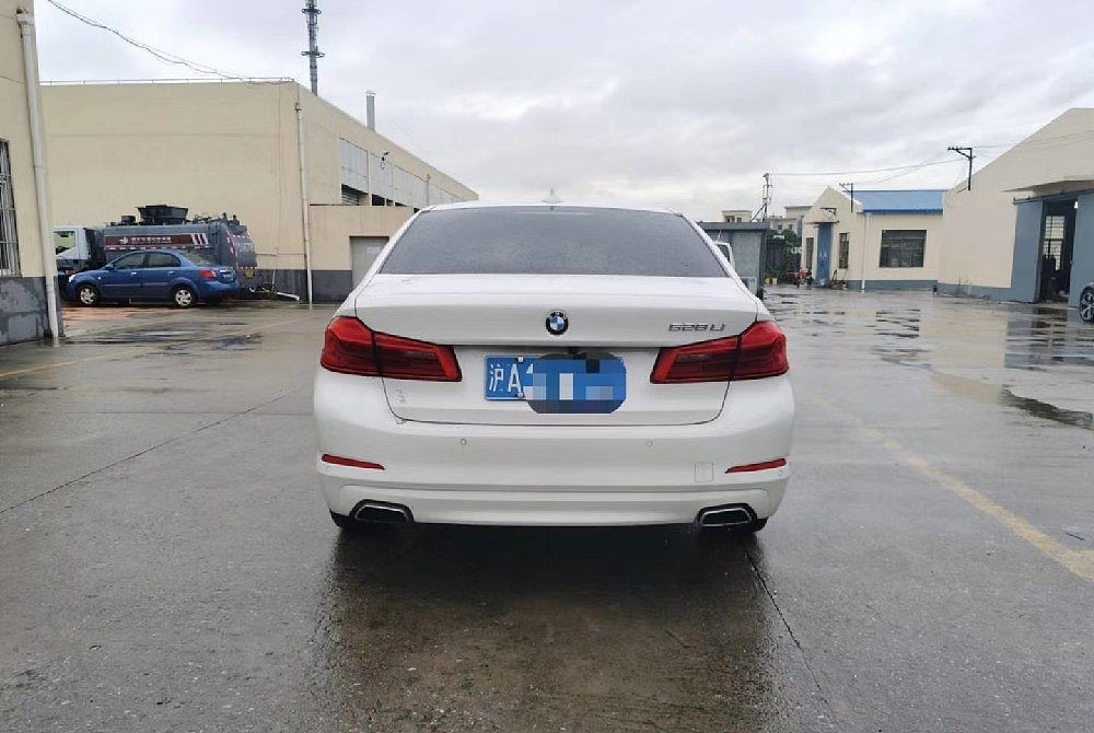 宝马5系 2017款528Li xDrive 豪华设计套装