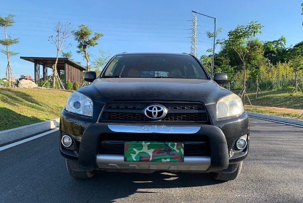 一汽丰田RAV4 2013 款2.0L CVT 新锐版