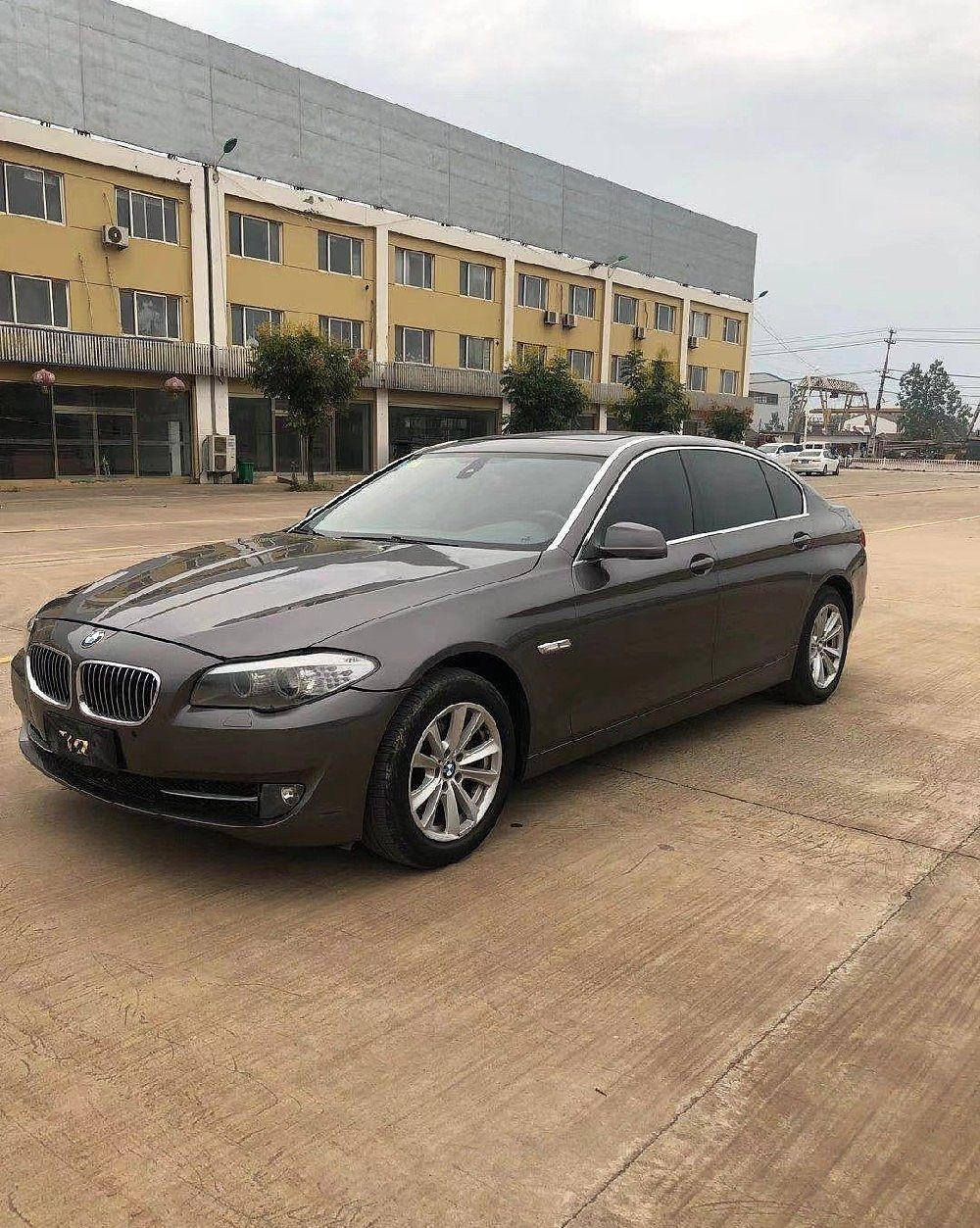 宝马5系 进口 11 款523i 领先型抵押车 抵押车出售网 正规安全抵押车网盟专业抵押交易平台