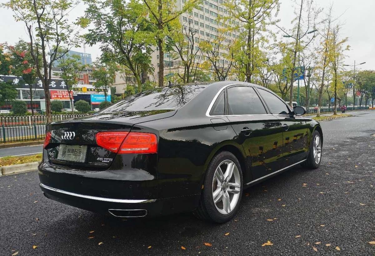 【长沙】2011年3月 奥迪 奥迪A8  2011款 A8L 3.0 TFSI quattro舒适型(213kW) 手自一体